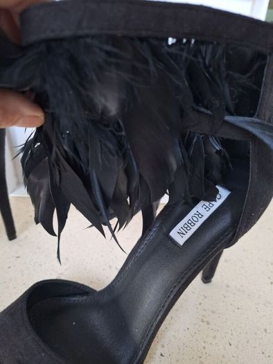 Black feather heels PRICE DROP