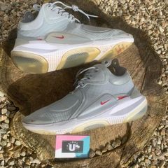 Premium Silver Nike Air Joyride CC3