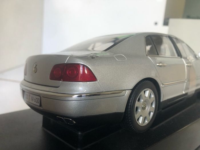 model cars Autoart, minichamps, Otto, Norev etc
