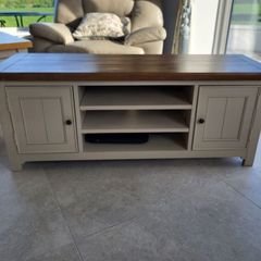Tv unit