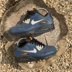 Get Classic Leather Nike AM90s
