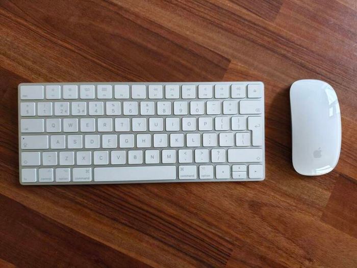 iMac computer 21.5" Retina 4K (2017)
