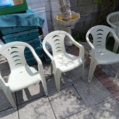 garden chairs x3