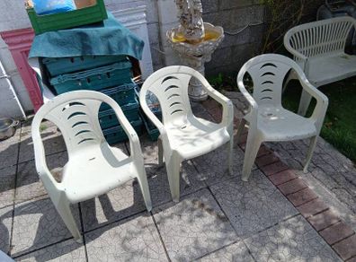 garden chairs x3