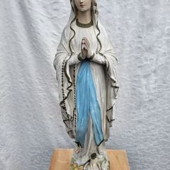 our lady statue 33".needs a little work and painting