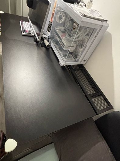 gaming desk