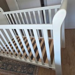 Mamas & Papas Mia Cot frame free to take