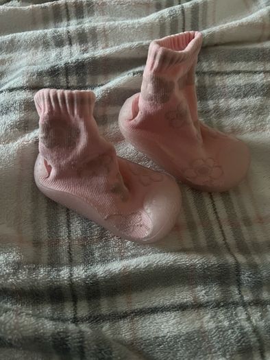Girls shoes size 18