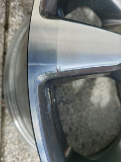1 x Genuine Ford Ranger Wildtrak 18'' Alloy Wheel - Delivery