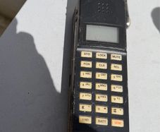 Old mobile phone/collectable