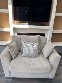 2 seater LOVE seat