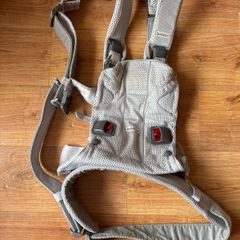 Baby Bjorn Carrier one