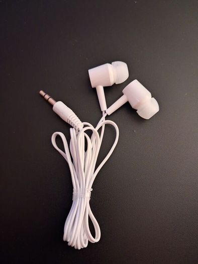 Buy 2 Get 1 Free!! - Only 1 Each!! - Brand New Wired Earphones