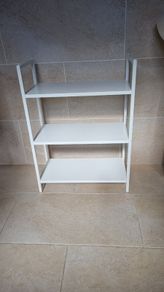 shelving unit