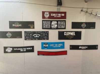 bar runner