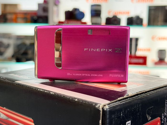 Fujilfim FinePix Z10 fd Camera