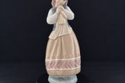 Lladro Blushfull Girl