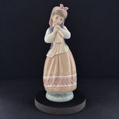 Lladro Blushfull Girl