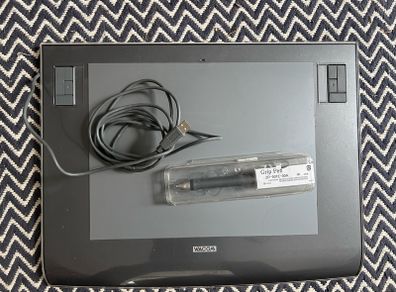 Wacom Intuos3 A4 Graphics Tablet (PTZ-930)