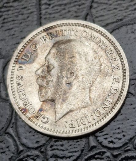 1934 United Kingdom 3 Pence - George V 4th issue silver coin