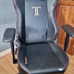 gaming chair