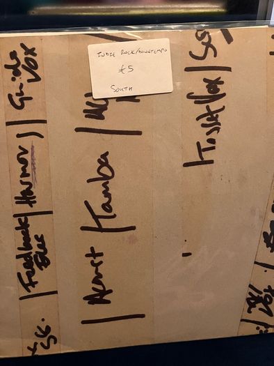 Mixed Batch of Vinyl Singles (33 Records)