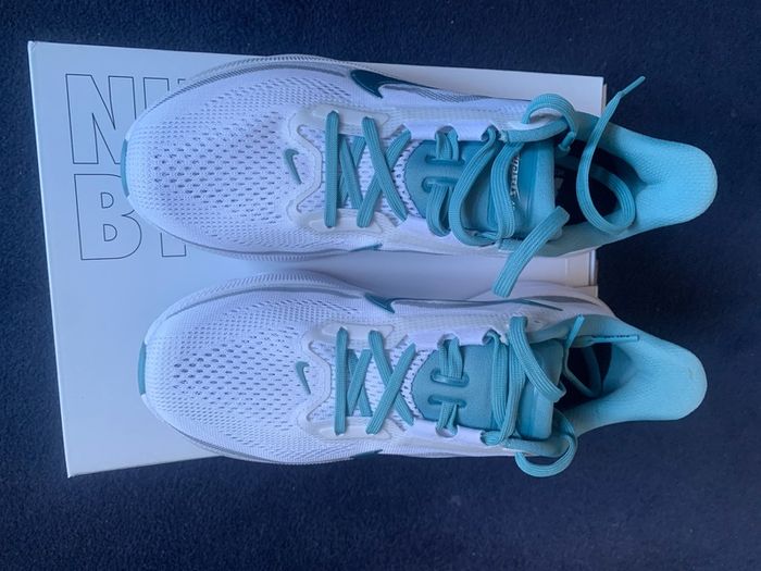 Nike Pegasus 42 - Size 39/5.5