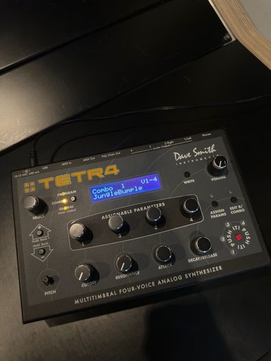 Dave Smith Tetra
