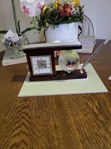 Clock desk tidy