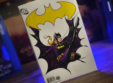 Batgirl ! Issue #17 ! The Lesson: Frogs, Snails, & Puppy-Dog Tails ! 2011 ! by DC Comics !