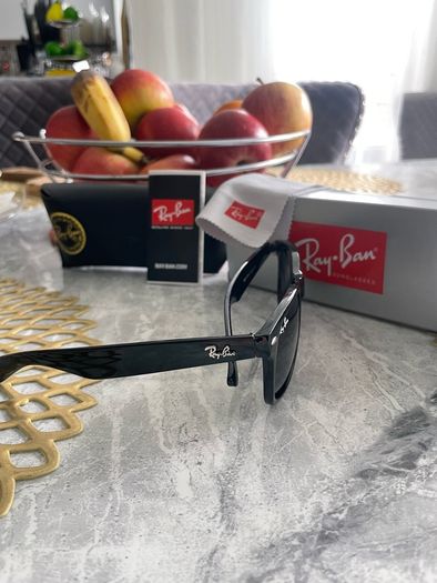 Raybans sunglasses