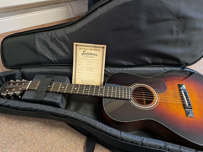Eastman E1P-DLX-SB Deluxe Parlor Guitar