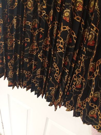 Pleated Silky Skirt (New Look)