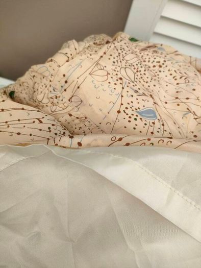 Vintage dress 1940s style beige with brown blue floral print size 12 14 Postage included