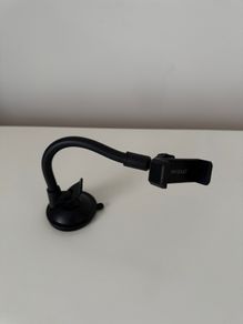 Universal mobile phone window mount
