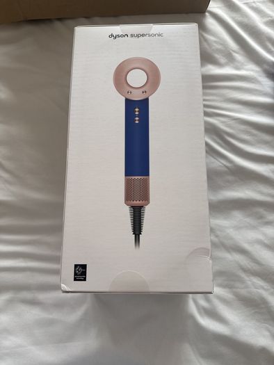 Dyson supersonic hairdryer