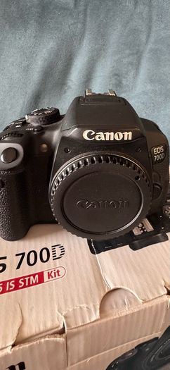 Canon EOS 700d