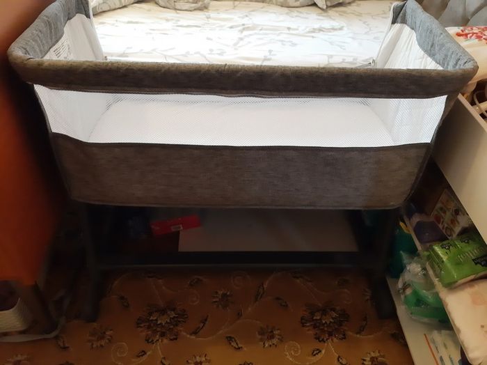Bedside crib/ coosleeper