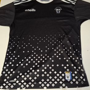 (Tight Fit) Clare GAA Player Worn O'Neills Hurling/Gaelic Football Jersey (Adult Medium) FREE POST