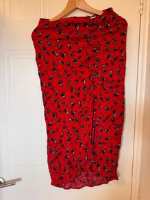 Red Floral Midi Skirt - M - Stradivarius