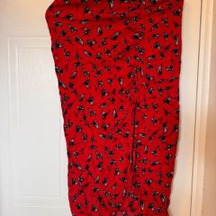 Red Floral Midi Skirt - M - Stradivarius