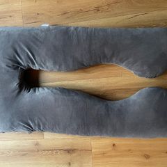 pregnancy pillow