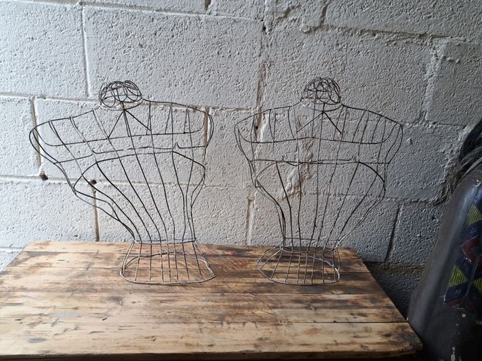 Vintage 50's Wire Bust's