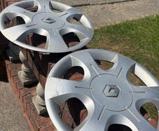Genuine Renault Trafic Hubcaps 16"
