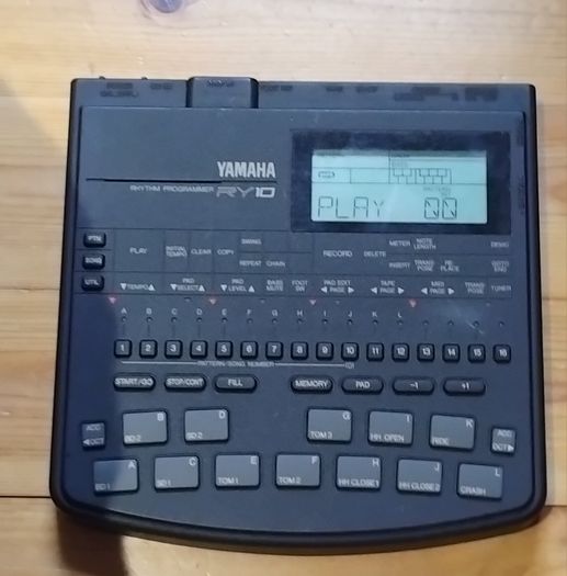 Vintage Yamaha RY10 Rhythm Programmer Portable Digital Drum Machine
