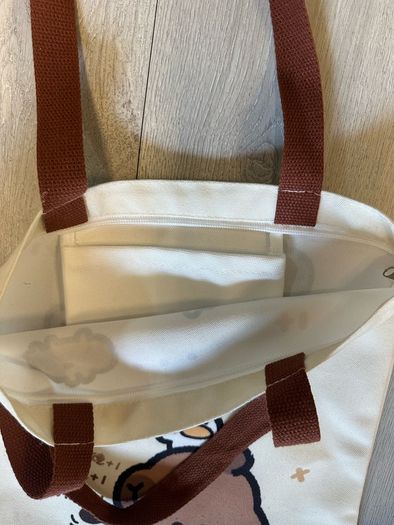Tote bag