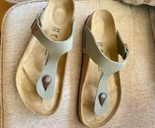 Birkenstock Gizeh size 39