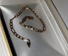 Vintage Hallmarked 9ct Gold Figaro Bracelet