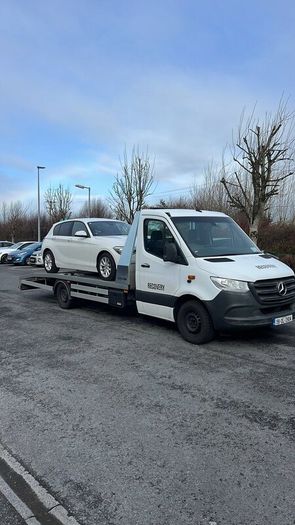 Recovery towing service