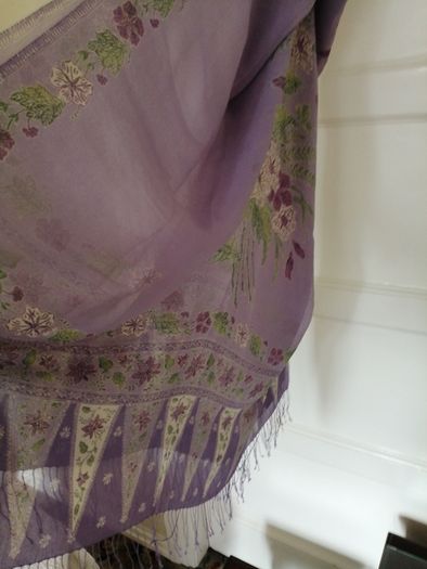 Silk Wrap/Shaw, Large 40/80" Lilac with Mauve/Green/Cream Design